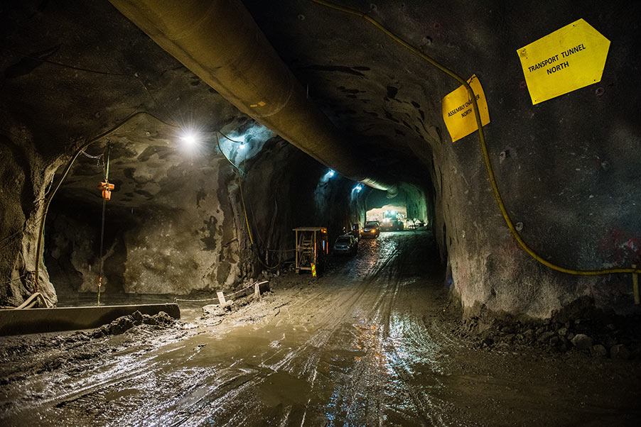 Junction of the Åsland access adit and the main TBM assembly chamber